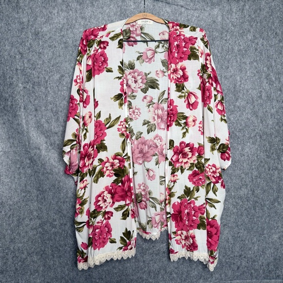 Umgee Other - UMGEE Floral Kimono w/ Lace Trim- Sz XL/1XL